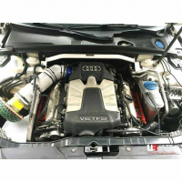 [Audi S4 B8 3.0 4WD UltraRacing 2-point front upper Strutbar]