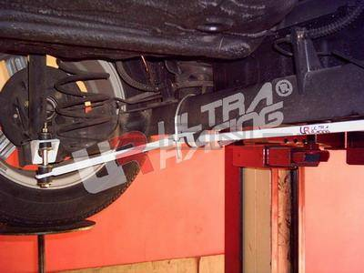 [Obr.: 10/55/40/0-hyundai-getz-ultraracing-rear-anti-roll-sway-bar-16mm-1696468686.jpg]