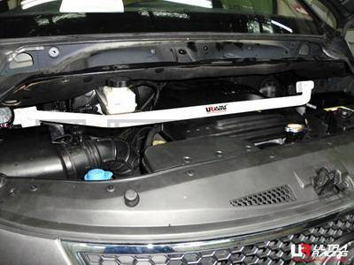 [Obr.: 10/55/40/6-hyundai-h1-07-2.5d-ultraracing-2-point-front-upper-strutbar-1696468695.jpg]