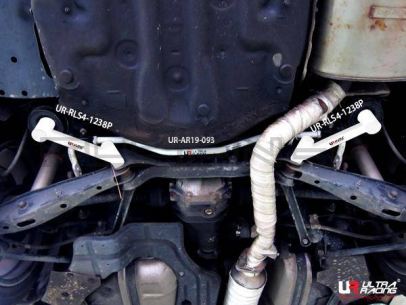 [Obr.: 10/55/54/4-lexus-is200-rs200-ultraracing-rear-anti-roll-sway-bar-19mm-1696468918.jpg]