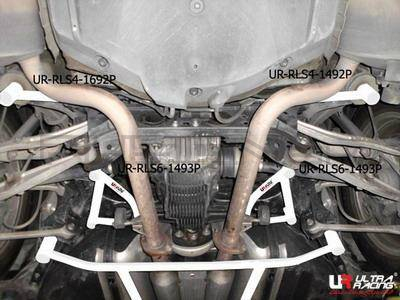 [Obr.: 10/55/56/4-lexus-ls-430-06-ultraracing-2x-3-point-rear-boczna-bars-1693p-1696468949.jpg]