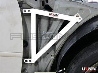 [Obr.: 10/55/56/6-lexus-rs200-ultraracing-3-point-fender-brackets-1696468952.jpg]