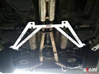 [Obr.: 10/55/78/0-nissan-350z-02-08-ultraracing-4-point-rear-member-brace-1696469308.jpg]