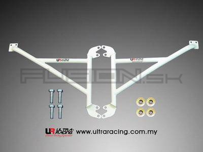 [Obr.: 10/55/82/9-nissan-s13-89-94-ultraracing-3-point-fender-brackets-1696469390.jpg]