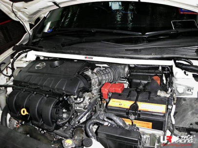 [Obr.: 10/55/85/8-nissan-sylphy-b17-1.5-2wd-13-ultraracing-2-point-front-upper-strutbar-1696469452.jpg]