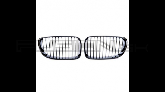 [Obr.: 10/96/33/1-sport-grille-single-line-gloss-black-suitable-for-bmw-1-e81-e87-hatchback-1-e88-convertible-1-e82-coupe-facelift-2007-2011-1721728719.jpg]