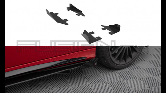 [Obr.: 11/02/12/4-side-flaps-mercedes-benz-a-45-amg-w176-facelift-1721742968.jpg]