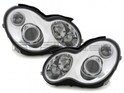 [Obr.: 99/76/60-headlights-for-w203-c-class-2000-2006-chrome-plug-play-1692272943.jpg]